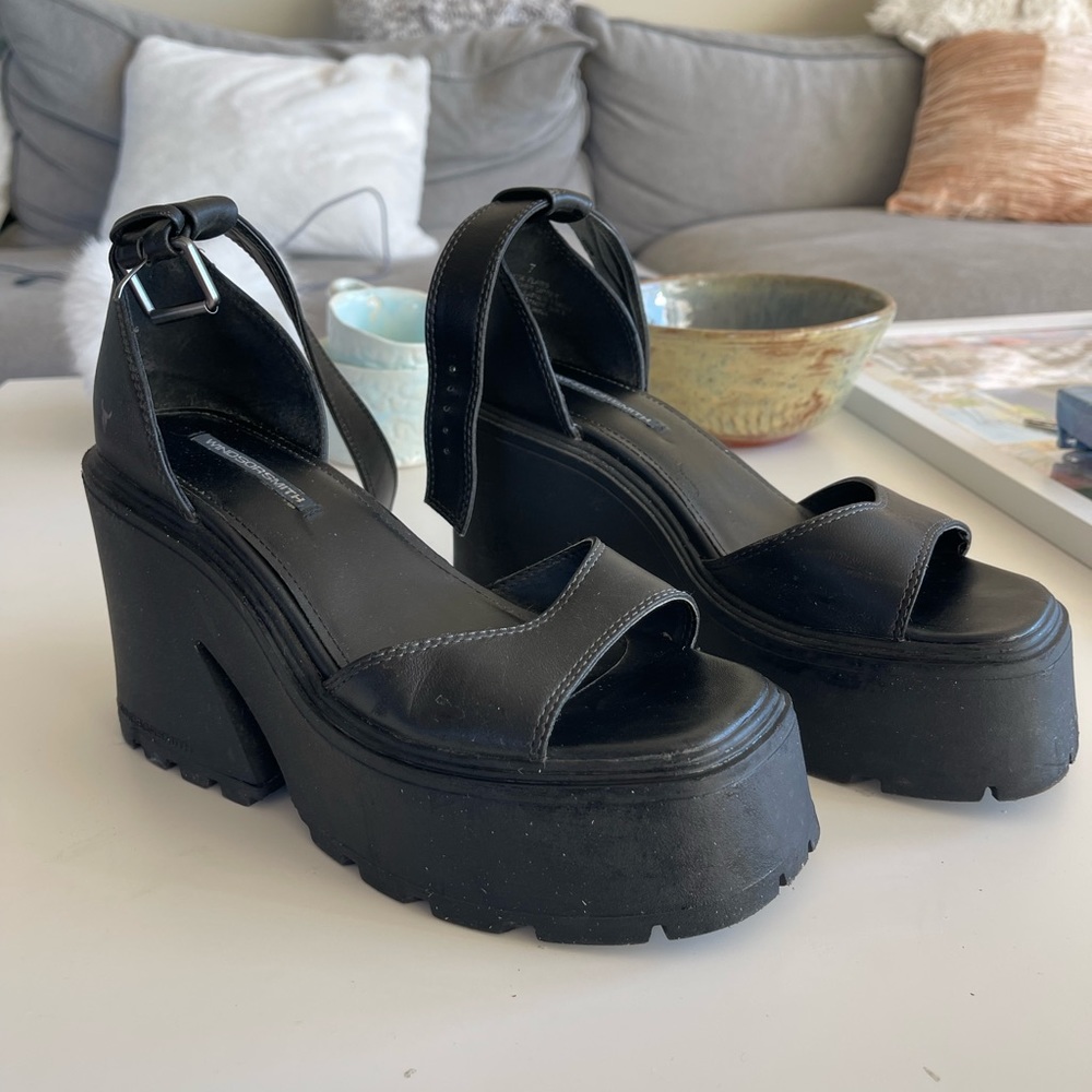 Princess Polly chunky rubber heels